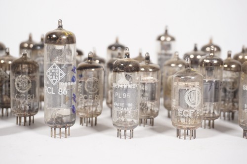 Lot De 50 Radios À Tubes Vintage Valvo Philips Siemens PL 95 EF 86 ECC 83 Etc. - Picture 12 of 12