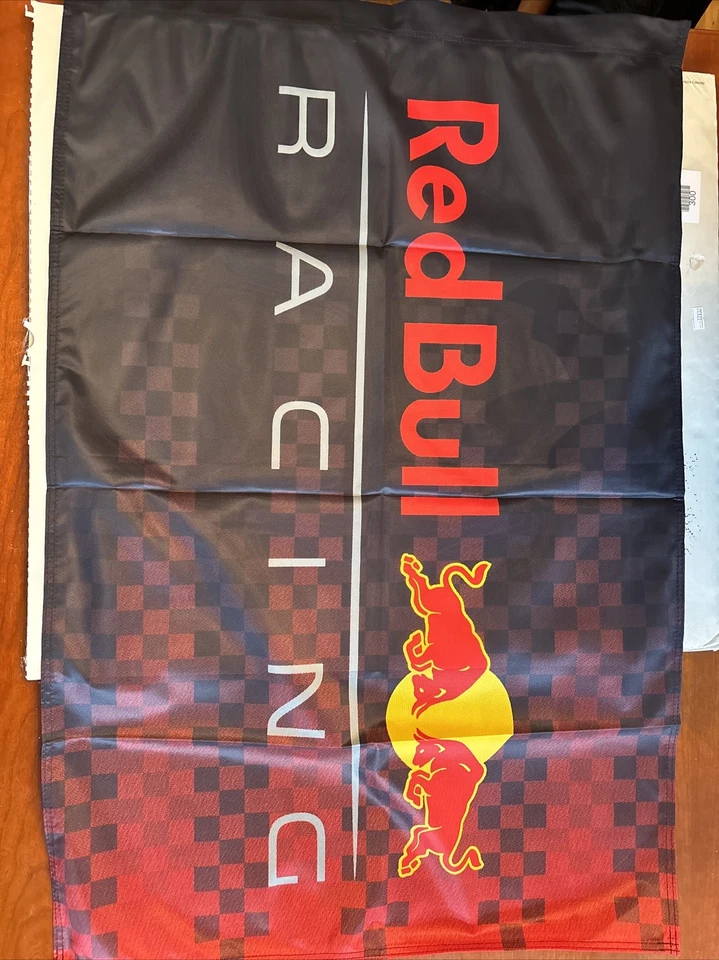 Blowout Official Formula One Red Bull Auto Racing flag Large nylon - Image 2 of 4