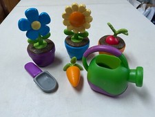 LEARNING RESOURCES CLASSROOM NEW SPROUTS GROW IT TODDLER GARDENING SET