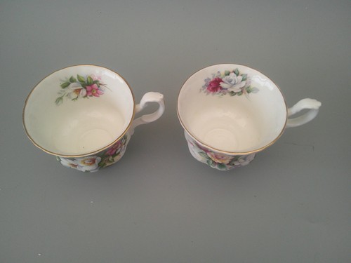 ROYAL ALBERT "SUMMERTIME SERIES” Bone China tea cups - Picture 4 of 10