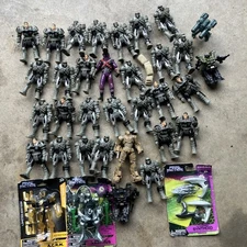 Space Marines Mixed Lot Of Toy Figures Army Builder Lot 3-4” Soldiers B12