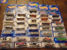 LOT OF 36 OLDER YEARS Hot Wheels RARE BLUE STREAK INCLUDED NEW in PACKAGE 21