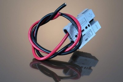 Whelen Power Cable with Connector Minimum 14 Inches Long
