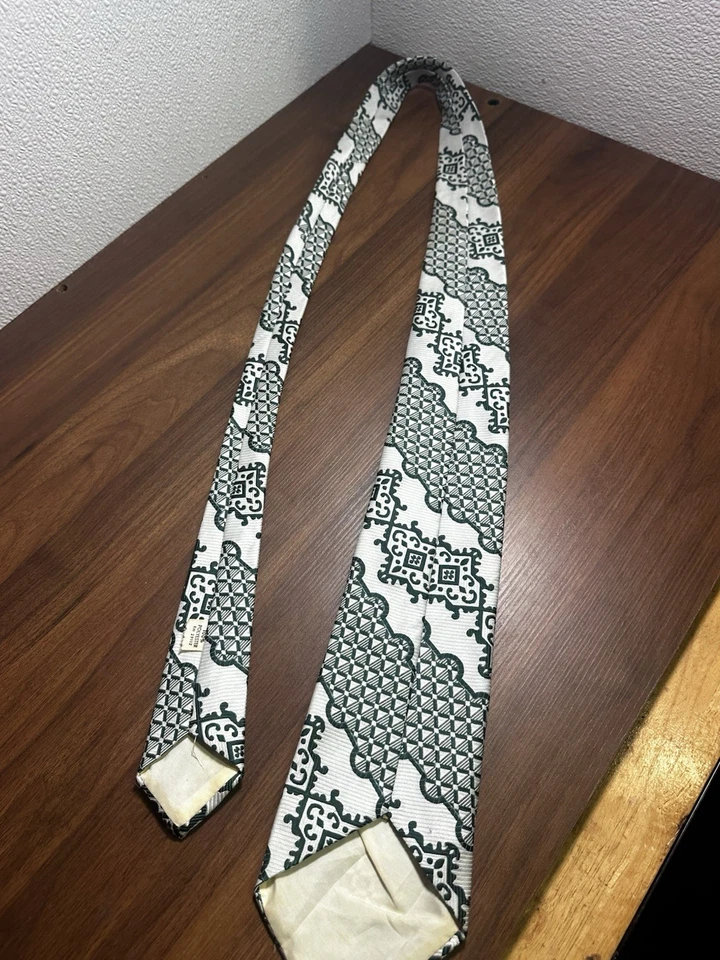 Corbata Vintage Patrón Blanco y Verde - Estampado Geométrico Retro - 100% Poliéster - Foto 2 de 4