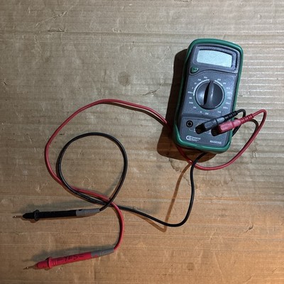 Commercial Electric MAS830B Digital Manual-Ranging Multimeter works