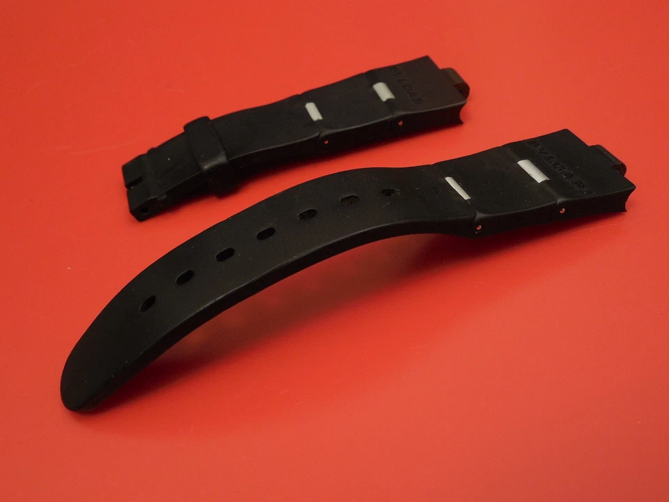 BVLGARI DIAGONO АЛЮМИНИЕВЫЙ СПЛАВ РЕЗИНОВЫЙ РЕМЕШОК БРАСЛЕТ 21,8 ММ / 6,8 ММ - Изображение 3 из 4