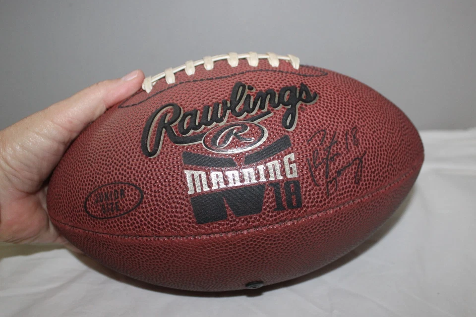 RAWLINGS 青少年尺寸 PEYTON MANNING #18 皮革美式橄榄球签名版 NFL — 第 2/3 张图片