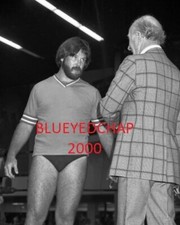 DUTCH MANTELL WRESTLER 8 X 10 WRESTLING PHOTO NWA