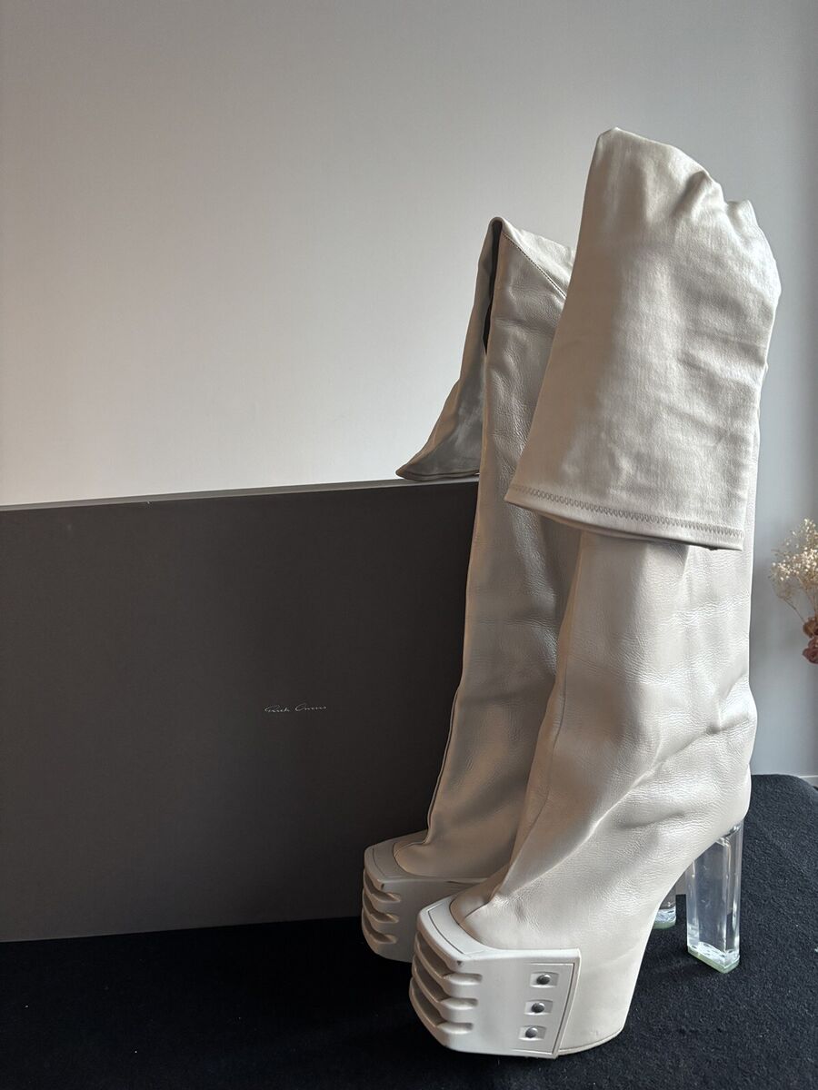 Rick Owens SS23 Runway Thigh high Kiss Boots White/Pearl Rick Owens SS23 Runway Thigh high Kiss Boots White/Pearl