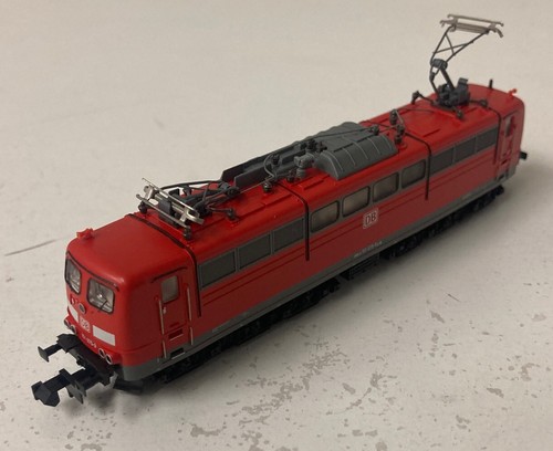 Minitrix #16392 DBAG BR 151 Electric Locomotive (N scale 1/160 9mm) - Picture 2 of 6