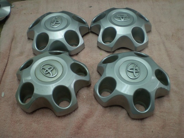 2007 to 2019 Toyota Tundra 5 Spoke Lugs Wheel Center Hubcap Cap OEM