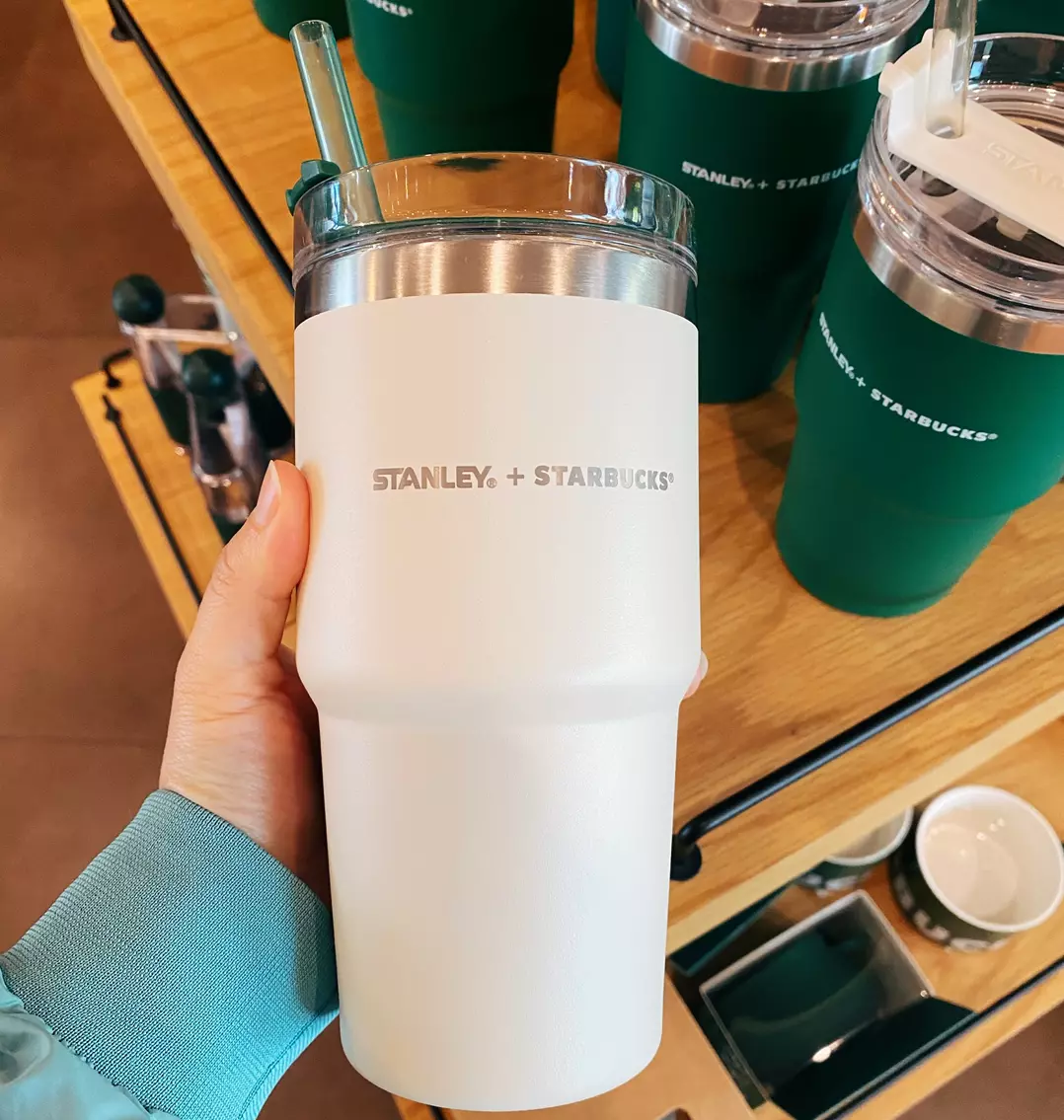 Starbucks Korea New SS Stanley Cream quencher Coldcup 591ml / 20oz