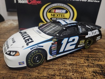 XRARE 2004 Ryan Newman ''Chase For The Nextel Cup'' 1/24 Die Cast Dodge
