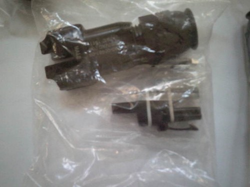 10 PCs 740-00661-03 250VAC 20AMP Photovoltaic Connector Male Q-Conn - Picture 3 of 3