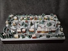 "Main Street" 2008 Thomas Kinkade Animated Hawthorne Village Christmas Miniature