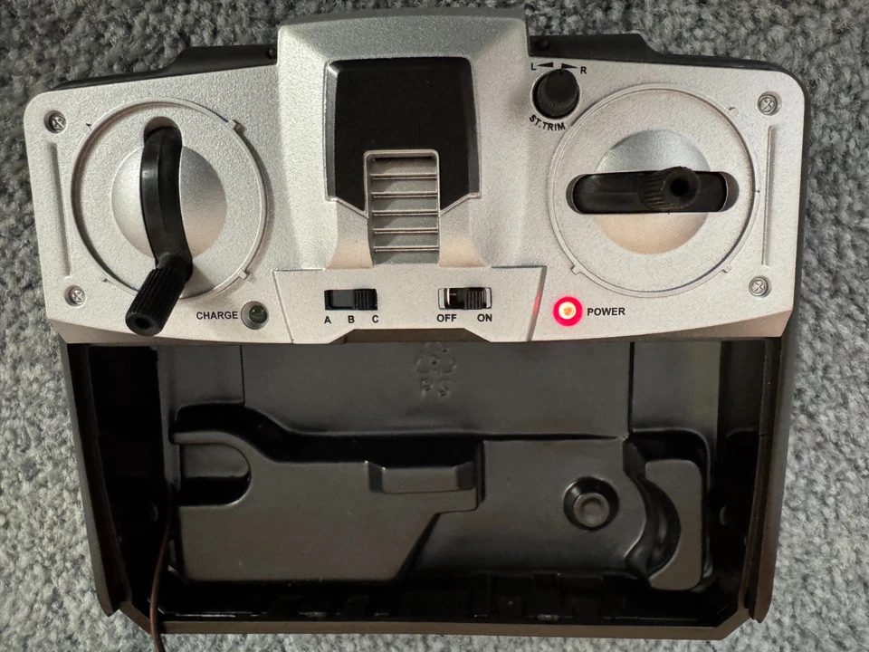 Remote Controller Helicopter - Doesn't Charge --Please read detailed description - Image 4 of 4