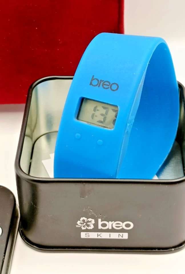 Reloj de cuarzo digital de piel BREO AZUL 20 cm tamaño máximo de muñeca -En muy buen estado/funcionando Foto 2 de 4