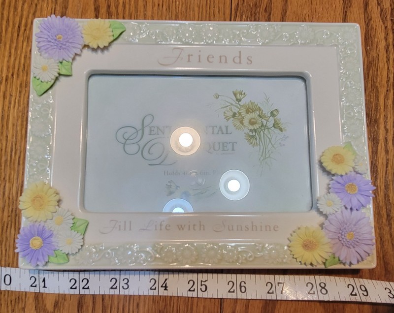 Ceramic Frame, "Friends Fill Life with Sunshine". Holds 4x6 Photo