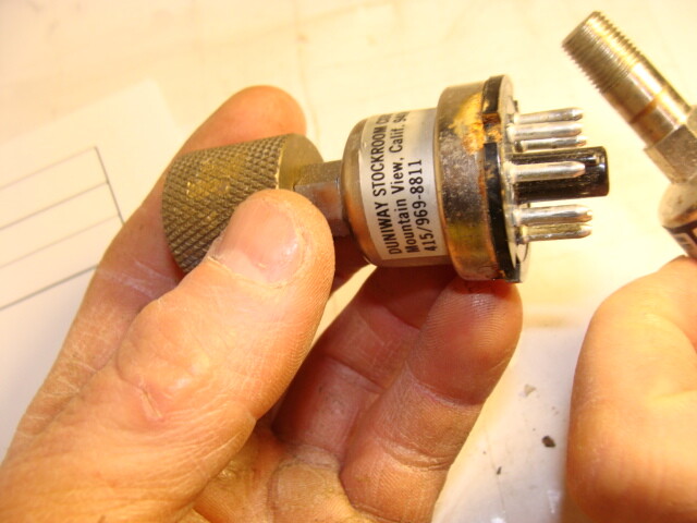 Duniway stockroom corp.  Thermocouple Gauge Tube/Vacuum DST-036