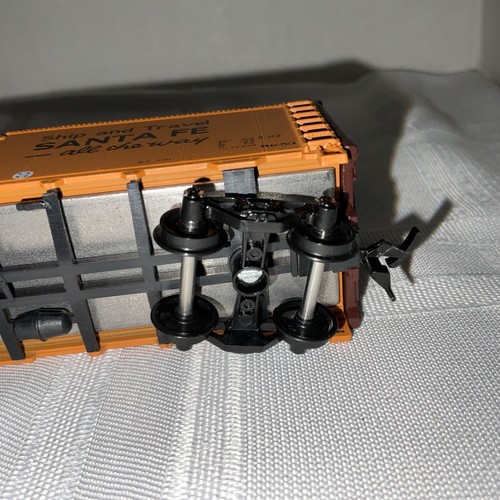 Athearn HO 40' Steel Reefer Santa Fe SFRD 14187 - Bild 9 von 14