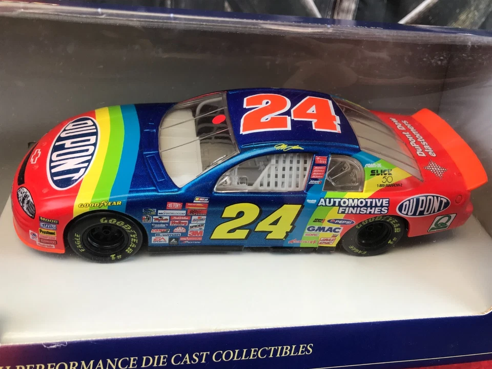 NUEVO EN CAJA SELLADO Diecast Hasbro Nascar Du Pont CHEVY MONTE CARLO #24 JEFF GORDON 1:24 Foto 3 de 4