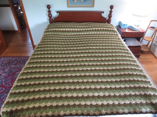 Crocheted VARIEGATED BROWN OLIVE TAN Wool or Wool Blend AFGHAN COVER - 59" x 88" - Picture 2 of 5