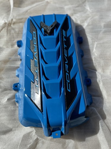 2020 -2024 C8 Corvette Stingray Engine Cover Rapid Blue And Carbon Flash - Picture 7 of 7
