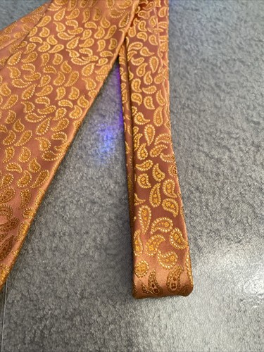 Brioni Made in Italy Orange Paisley Patterned 3.5” Silk Tie Necktie - Picture 5 of 16