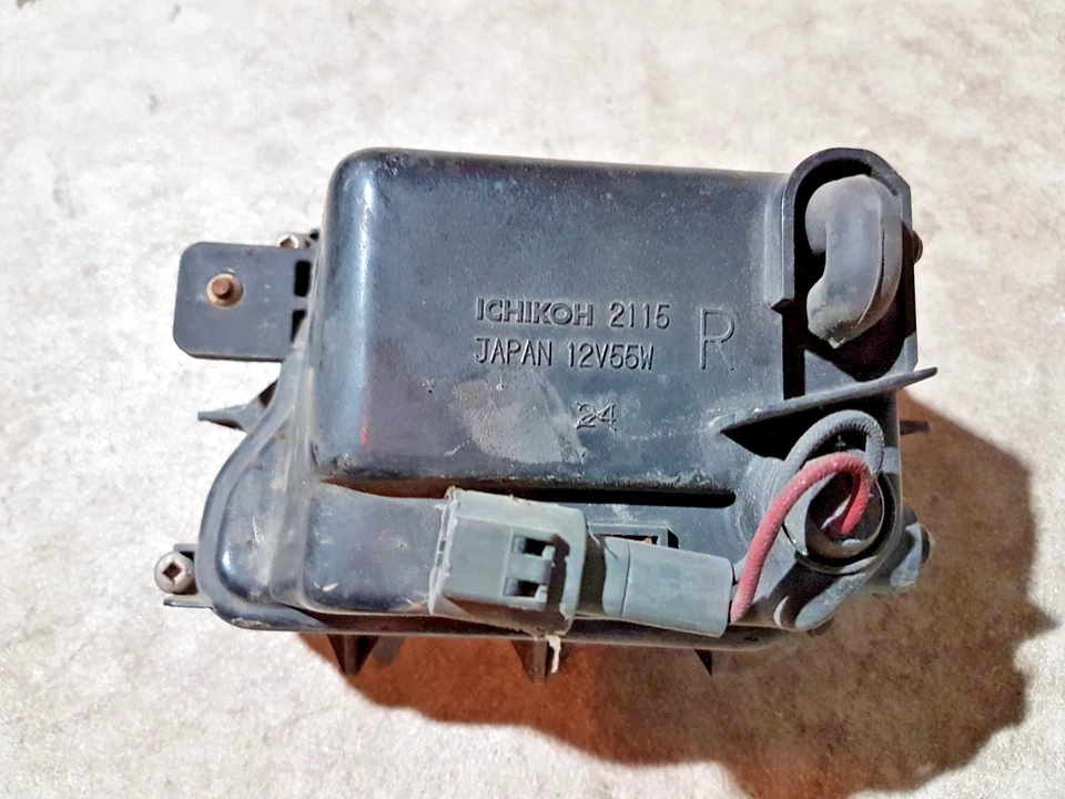 Nissan NX NX2000 NX1600 100NX B13 Coupe 91-93 Fog Lights RH OEM PASSENGER - Image 4 of 4