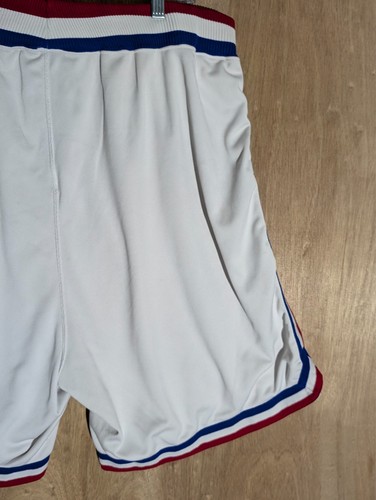 Reebok NBA 2004-05 Sacramento Kings Game Used White Game Shorts Hardwood C - Picture 9 of 10