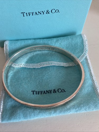 Brazalete Tiffany & Co. Plata Esterlina Vintage 1997 T&CO 1837 .925 - 2 1/4" Caja Ba - Imagen 6 de 6