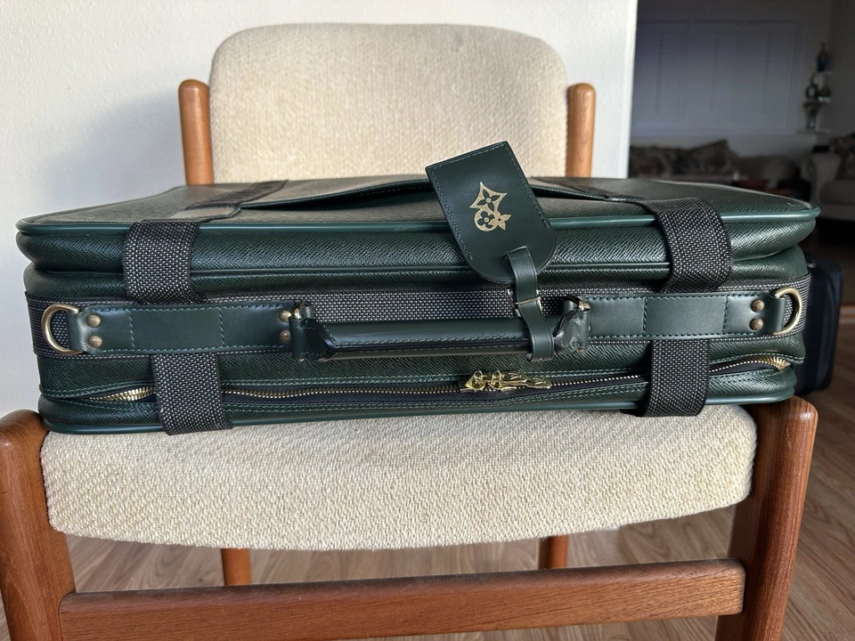 Louis Vuitton Satellite 53 Travel Carry Trunk Bag Case Suitcase Taiga 53x37x16cm - Image 2 of 4