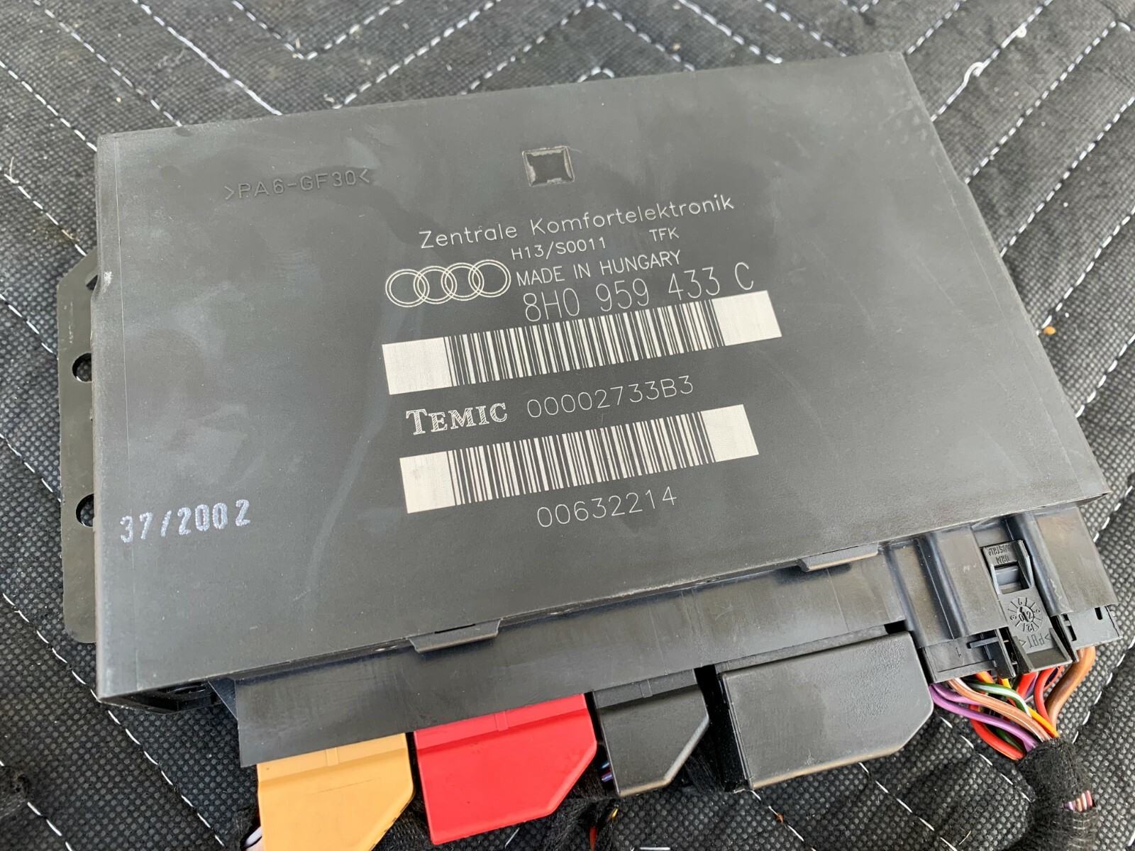 0309 Audi A4,S4 Convertible Theft Comfort Control Module,CCM BCM 8H0