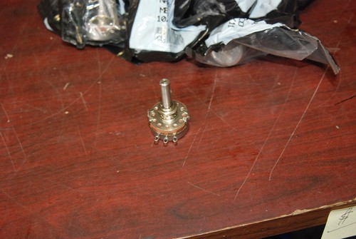 Clarostat, 2K ohm 1007256-012, 1134, Tipo EJ, Extra Life, Messico, lotto di 7 nuovi - Foto 2 di 3