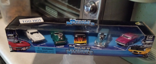 MUSKELMASCHINE. 1:64. 5er PACK. AUS 2002.