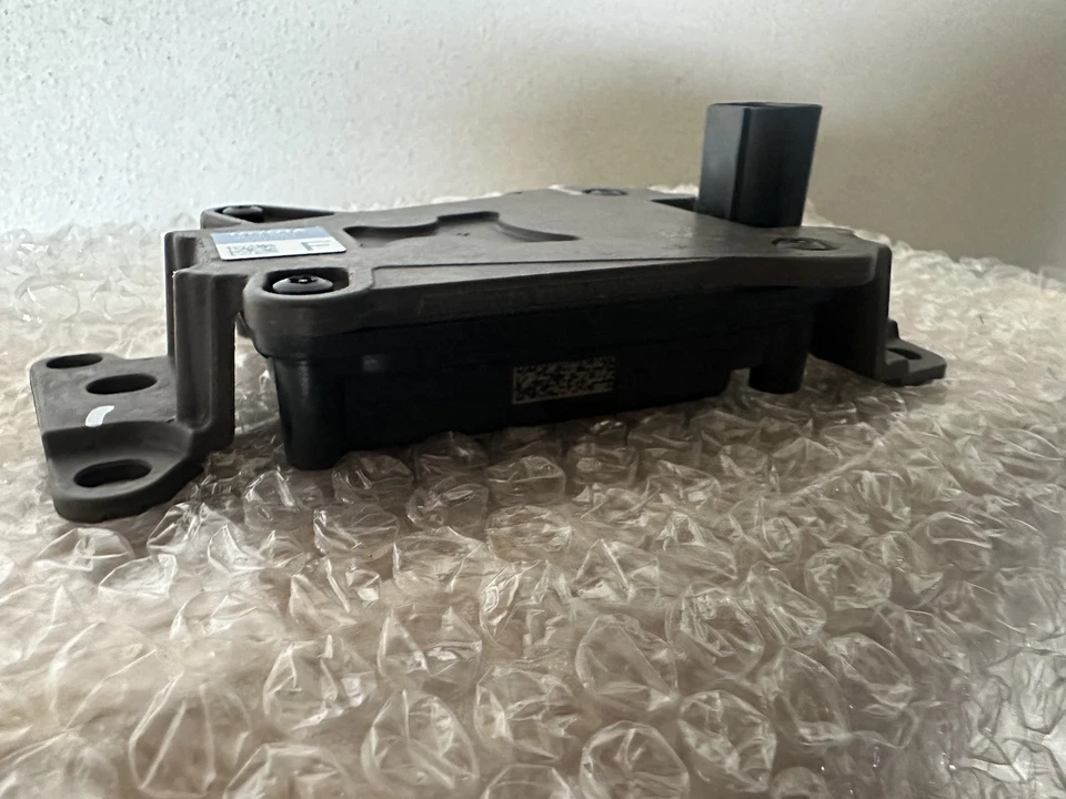 Sensor delantero Tacoma 2018-2023 - Sensor - Toyota (88210-04010) Foto 3 de 4