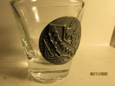  California,w/ Metal overlay - Round w/ map of California emblem- new 
