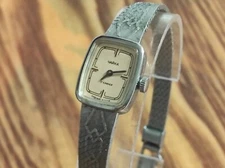 Vintage Women's watch Chaika Soviet Mechanical USSR original color old silver