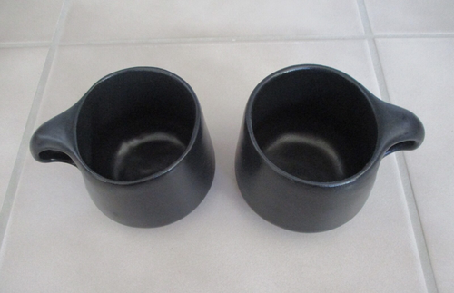 2 Bennington Potters "ORIGINAL MUGS" Black 3" Coffee mugs MCM David Gill - Picture 2 of 4