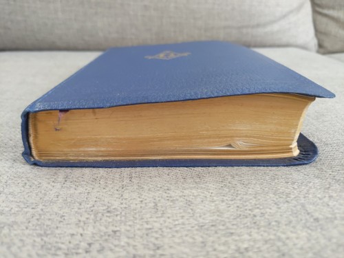 Holy Bible Masonic Edition World Publishers w/ Temple Illustrations (Has Wear) - Picture 6 of 24