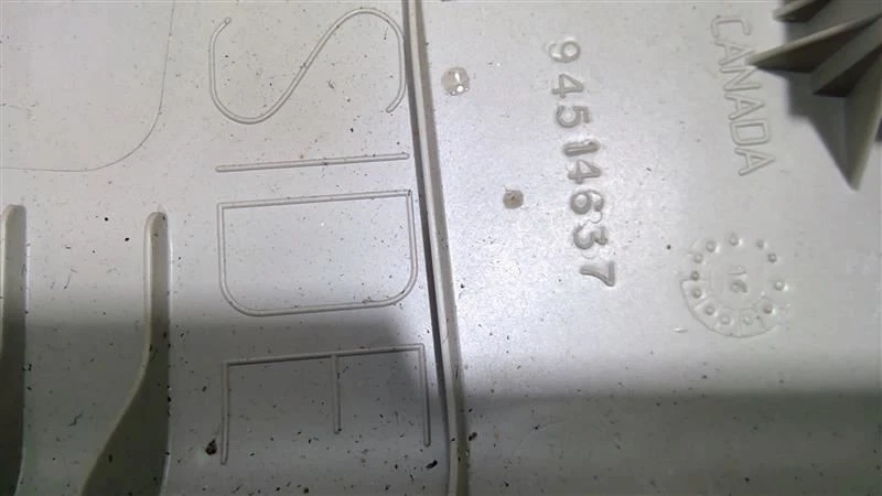 Chevrolet Sonic 2012-2020 cuarto derecho C pilar moldura panel 94514637 Foto 4 de 4