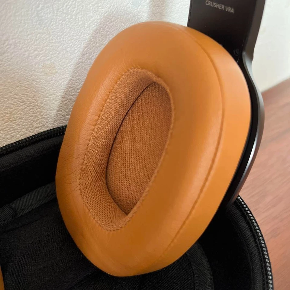 SkullCandy Crusher 360 S6MBW-J373 Headphone Black Tan Limited Edition Tested - Image 3 of 4