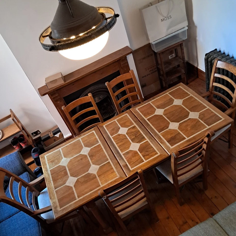 Extenable Wooden Dining Table with 6 Chairs Solid Wood in Beautiful Condition UK - Image 2 of 4