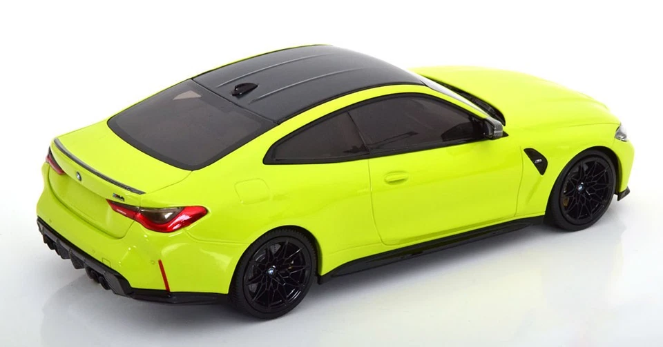 Minichamps 1:18 BMW M4 COUPE YELLOW 2020 - 155020120 - Immagine 2 di 2