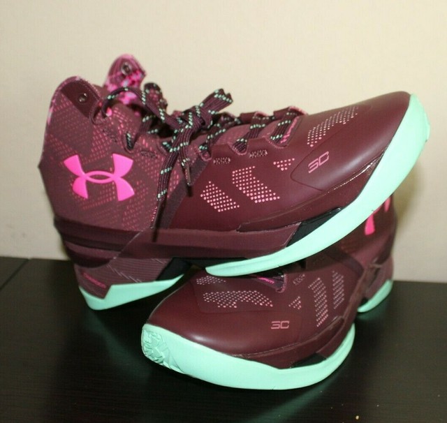 maroon basketball shoes