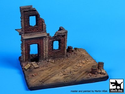 Black Dog 1/72 House Ruin Section Europe Diorama Base (110mm x 100mm) D72009