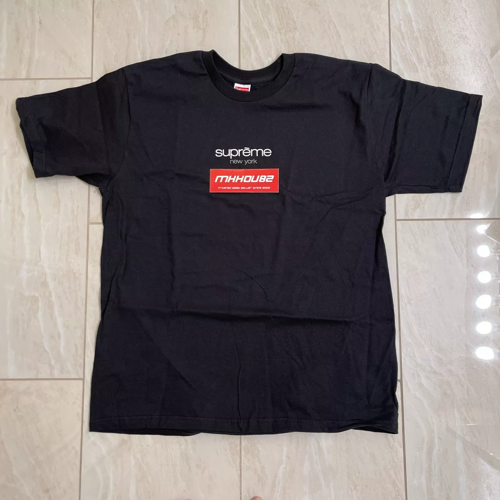 T shirt Supreme Classic logo noir printemps été 2022 SS22 neuf taille L grand