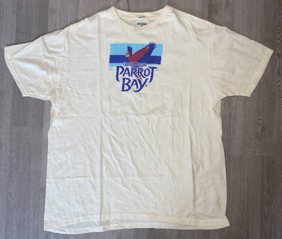 Captain Morgan 鹦鹉湾 T 恤 XL 米色椰子朗姆酒酒精饮料 — 第 2/4 张图片