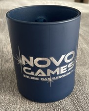 Tasse blau mit Novoline Novo Games Schriftzug von Löwen Entertainment