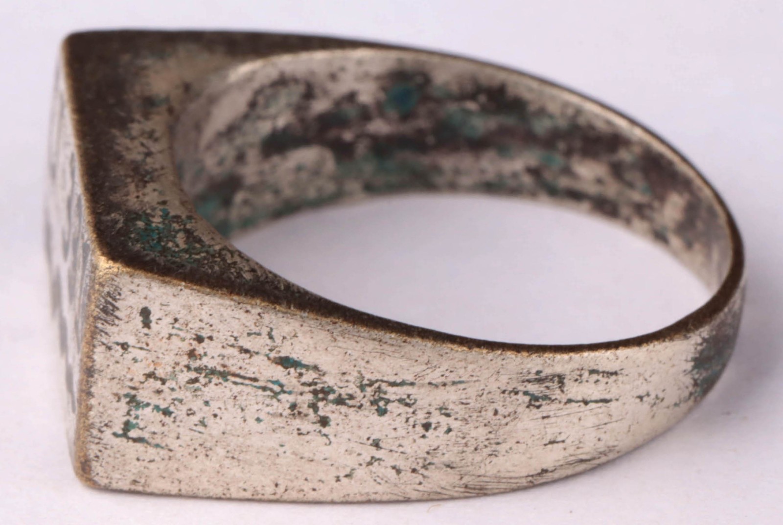 U331 Snake U-boat WW2 German ring naval submarine Pendant U-Boot Kriegsmarine